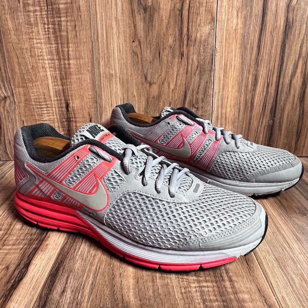 Nike Zoom Structure 16 Womens Running Shoes Grey Red Air 536974 006 EUC Size 10